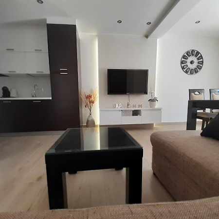 Apartment Lucky With Jacuzzi Trogir Exterior photo